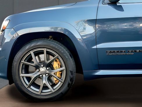 Used 2020 Jeep Grand Cherokee Trackhawk AWD/4WD image 16