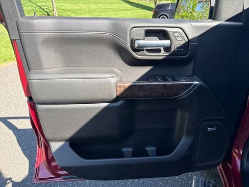 Used 2020 GMC Sierra 1500 Denali w/ Denali Ultimate Package AWD/4WD image 25