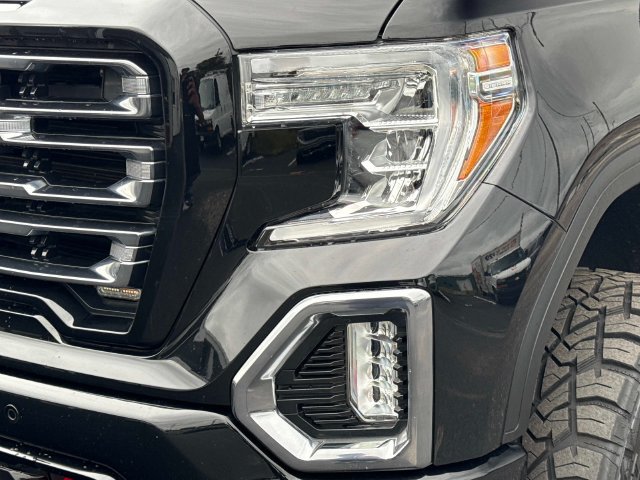 Used 2020 GMC Sierra 1500 AT4 w/ AT4 Premium Package AWD/4WD image 9