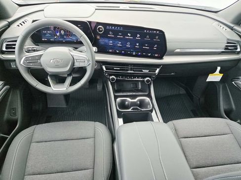 New 2026 Chevrolet Traverse LT w/ Midnight/Sport Edition AWD/4WD image 6