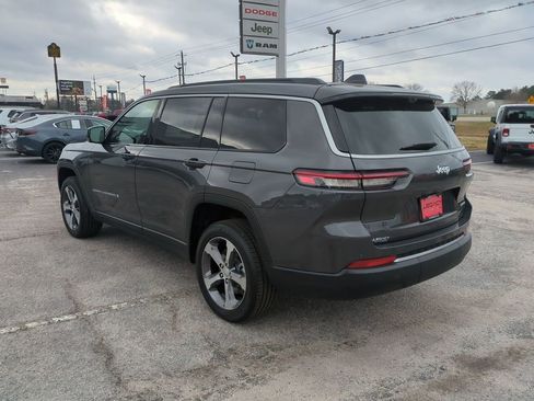 New 2026 Jeep Grand Cherokee L Limited w/ Luxury Tech Group II RWD image 5