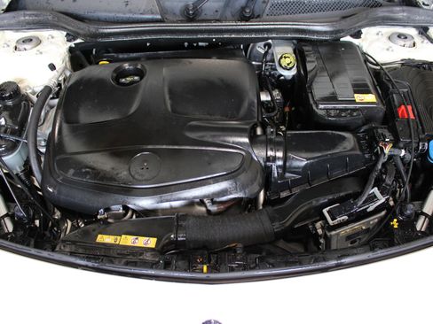 Used 2014 Mercedes-Benz CLA 250 image 29