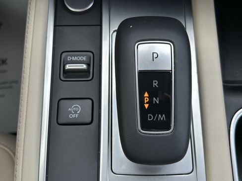 Used 2025 INFINITI QX60 Sensory w/ Vision Package AWD/4WD image 36