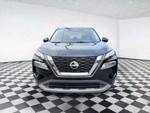 Used 2022 Nissan Rogue SV FWD image 2