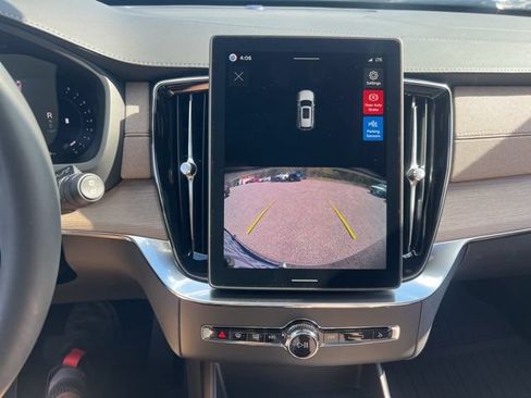 New 2026 Volvo XC90 B5 Core w/ Protection Package AWD/4WD image 16