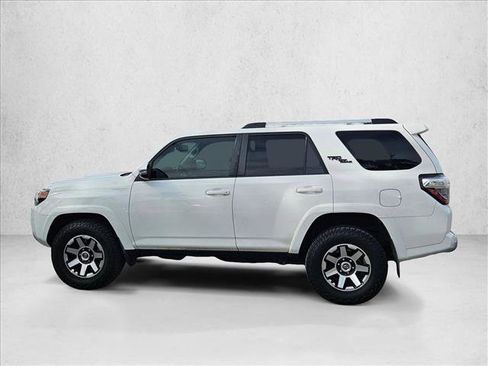 Used 2017 Toyota 4Runner TRD Off-Road Premium image 9