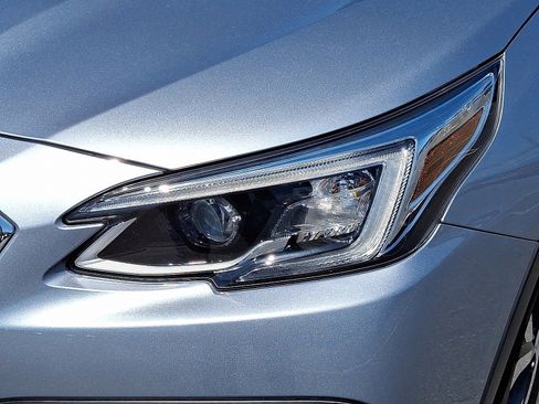 Used 2021 Subaru Outback Limited XT w/ Popular Package #2 AWD/4WD image 11