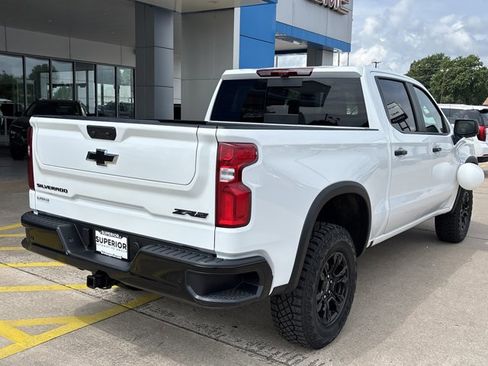 New 2026 Chevrolet Silverado 1500 ZR2 w/ Dark Appearance Package AWD/4WD image 3