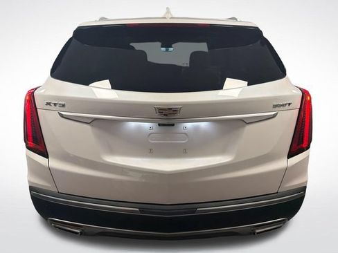 Certified 2026 Cadillac XT5 Premium Luxury w/ Driver Assist Package FWD image 4