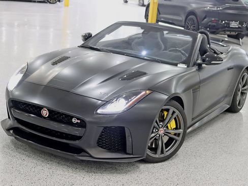 Used 2017 Jaguar F-TYPE SVR AWD/4WD image 6