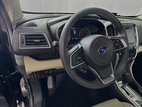 Used 2019 Subaru Ascent Premium image 11