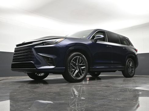 Used 2026 Lexus TX 350 AWD w/ Technology Package image 24