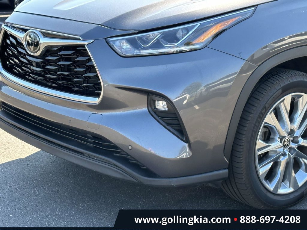 Used 2021 Toyota Highlander Limited AWD/4WD image 6