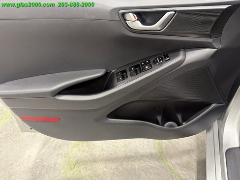 Used 2018 Hyundai Ioniq Blue FWD image 27