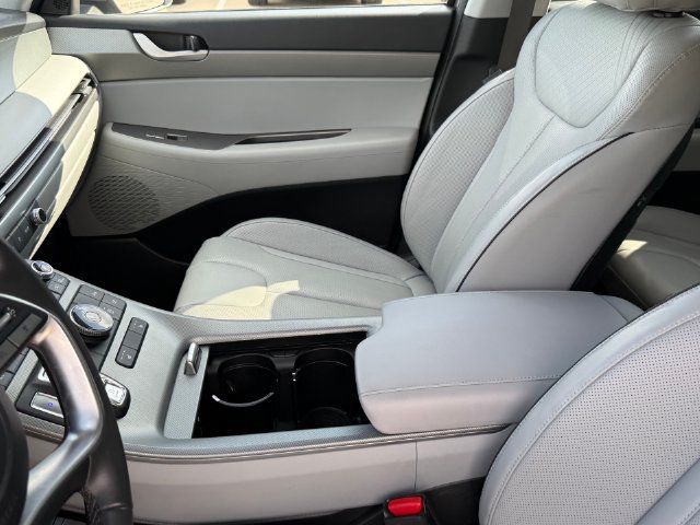 Used 2025 Hyundai Palisade SEL FWD image 12