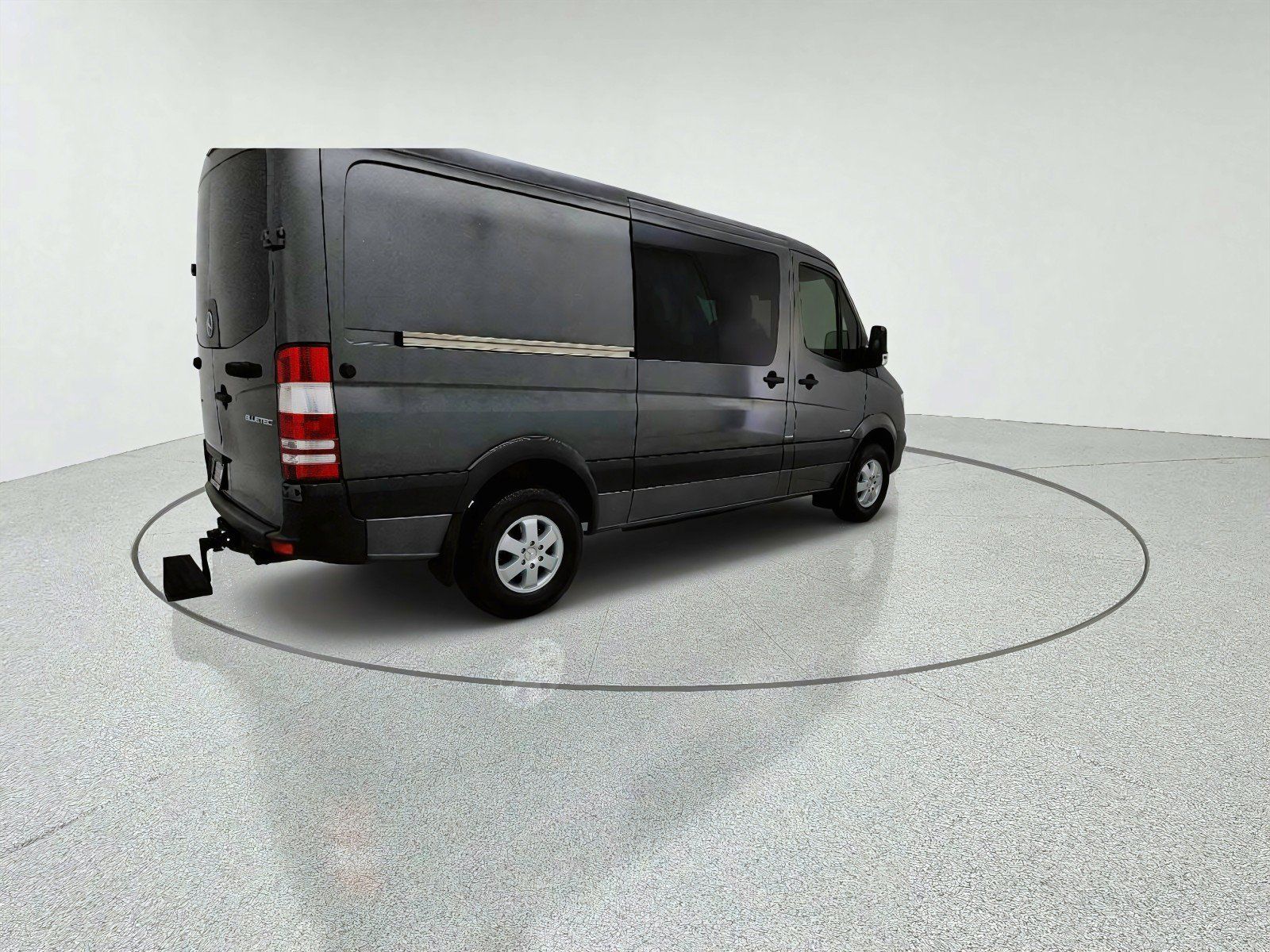 Used 2016 Mercedes-Benz Sprinter 2500 image 8