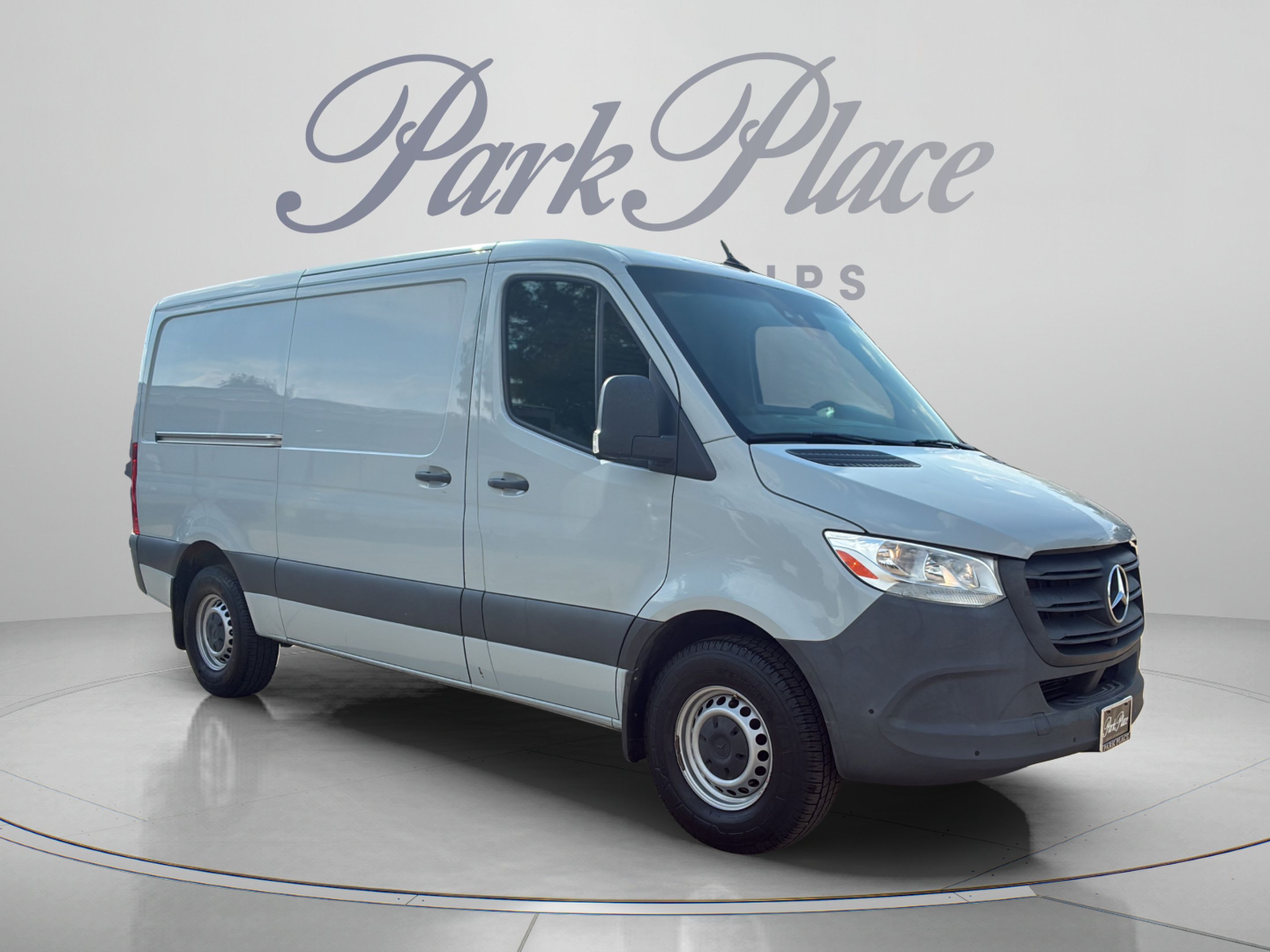 Used 2023 Mercedes-Benz Sprinter 2500 image 7