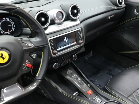 Used 2015 Ferrari California T RWD image 46