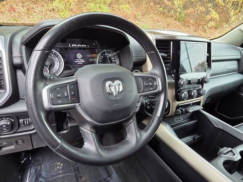 Used 2022 RAM 1500 Laramie image 12