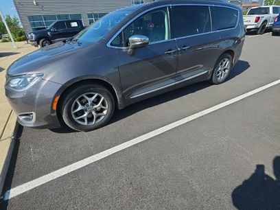 Used 2019 Chrysler Pacifica Limited