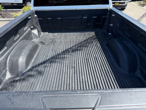 Used 2023 Chevrolet Silverado 2500 LT image 13