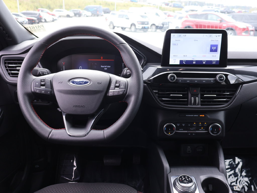 Certified 2025 Ford Escape ST-Line AWD/4WD image 18