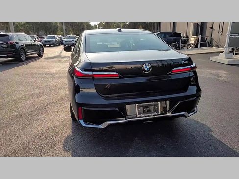 New 2025 BMW 740i 740i image 18