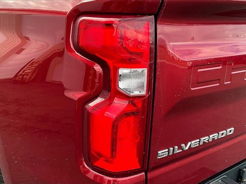Used 2019 Chevrolet Silverado 1500 High Country image 33