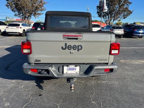 Used 2020 Jeep Gladiator Sport w/ Quick Order Package 24S AWD/4WD image 36