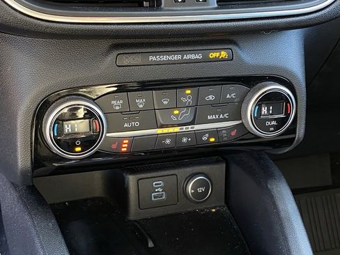 Used 2021 Ford Escape Titanium w/ Titanium Premium Package image 16