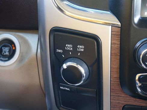 Used 2014 RAM 2500 Laramie w/ Protection Group image 22