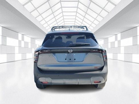 New 2025 Nissan Kicks SR image 5