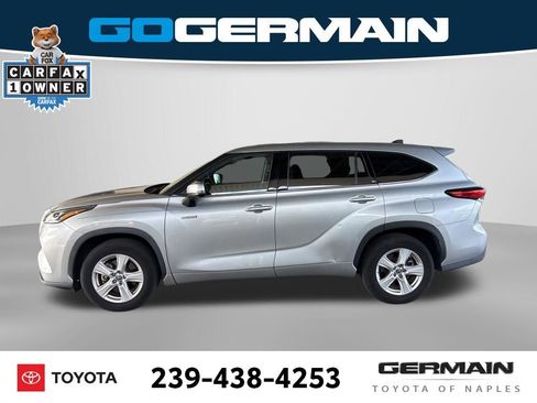 Used 2022 Toyota Highlander LE image 2