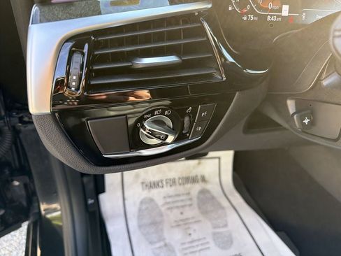 Used 2022 BMW 530i xDrive w/ Premium Package AWD/4WD image 18