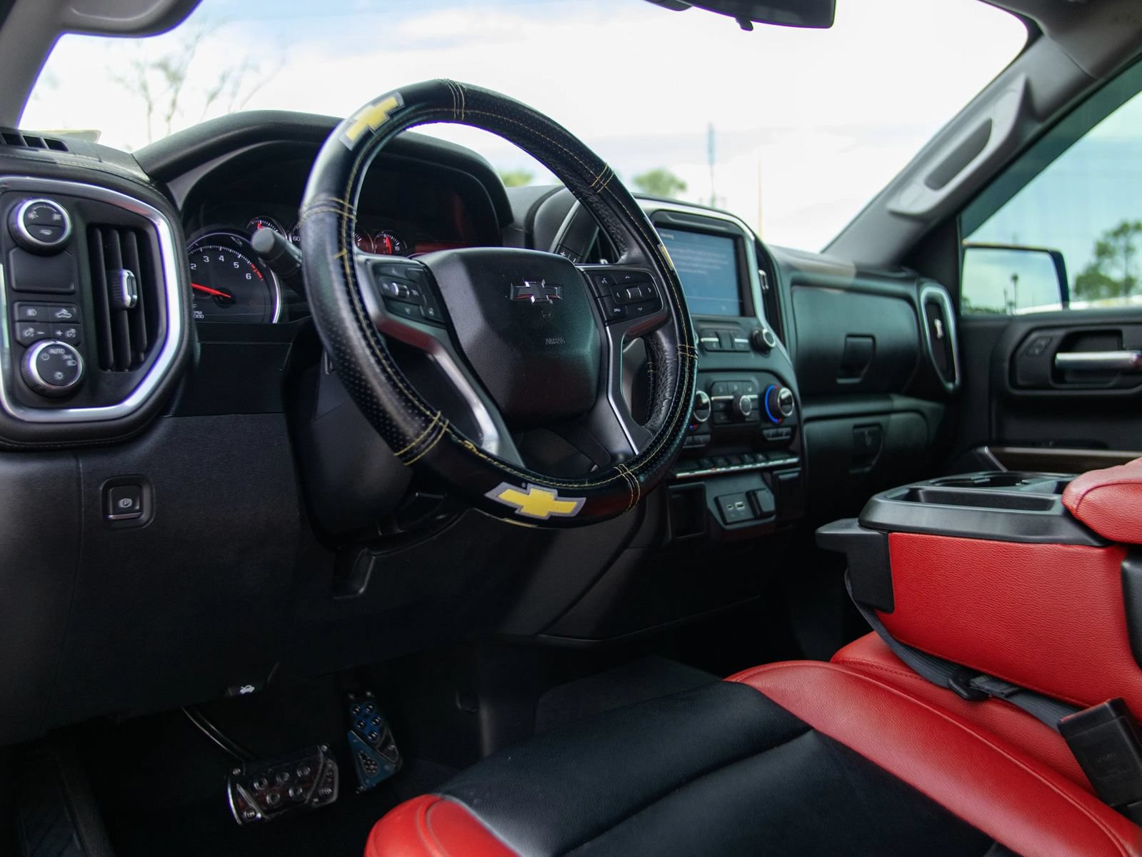 Used 2019 Chevrolet Silverado 1500 RST w/ All-Star Edition RWD image 16