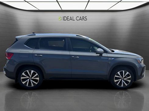 Used 2023 Volkswagen Taos SE AWD/4WD image 4