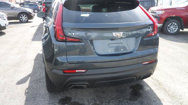 Used 2019 Cadillac XT4 Luxury w/ Cold Weather Package FWD image 8