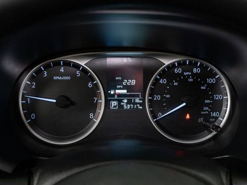 Used 2021 Nissan Kicks S image 12