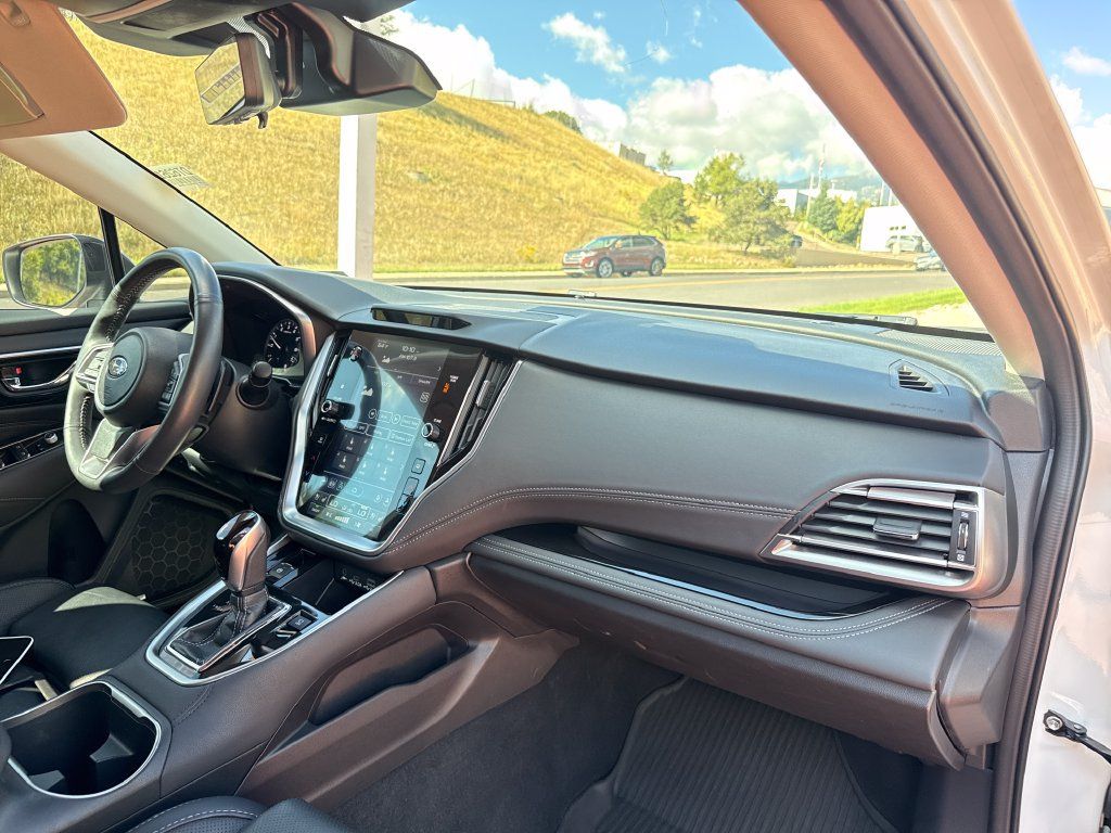 Used 2025 Subaru Outback Touring XT AWD/4WD image 29