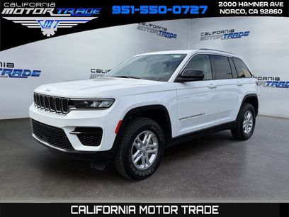 Used 2023 Jeep Grand Cherokee Laredo