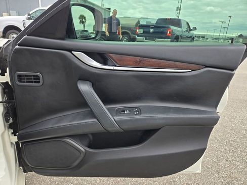 Used 2015 Maserati Ghibli S Q4 image 42