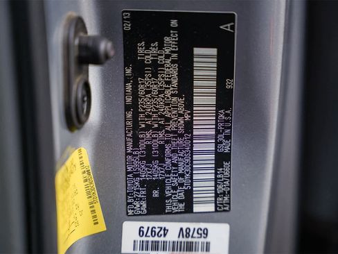 Used 2013 Toyota Sienna XLE image 25