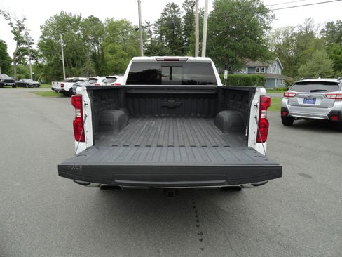 Used 2021 Chevrolet Silverado 1500 LT AWD/4WD image 22