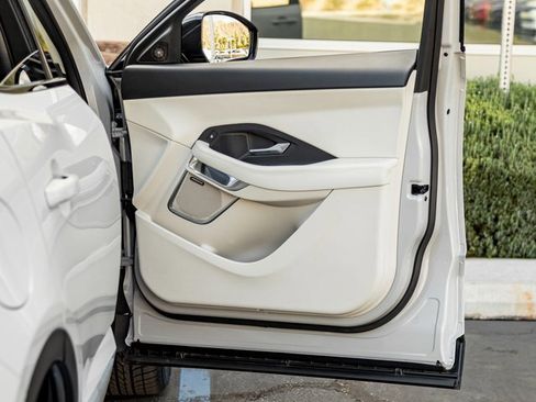 Used 2022 Jaguar E-PACE SE image 25