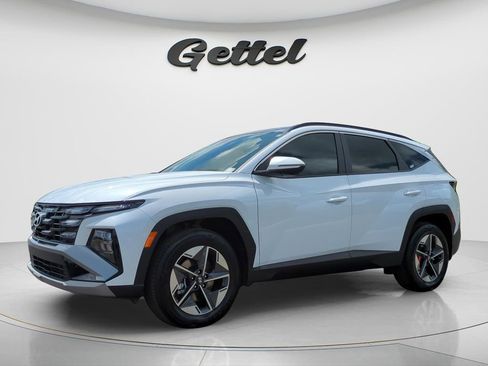 Certified 2025 Hyundai Tucson SEL image 1