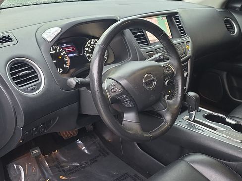 Used 2019 Nissan Pathfinder SL w/ Cargo Package FWD image 25