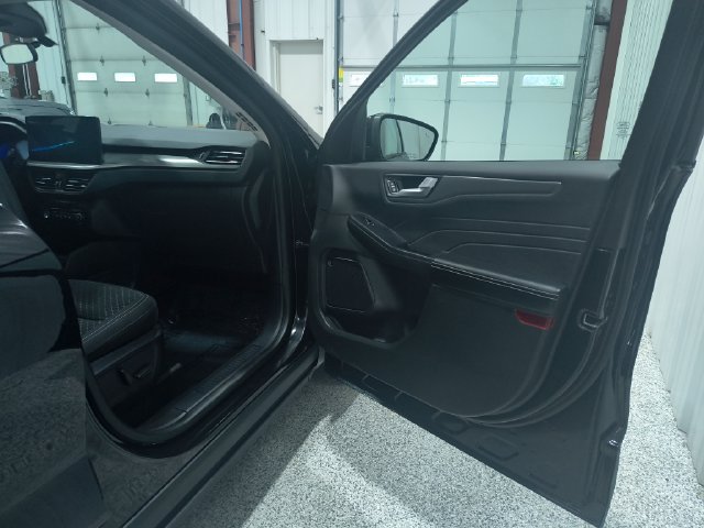 Used 2023 Ford Escape Active w/ Tech Pack #2 AWD/4WD image 20
