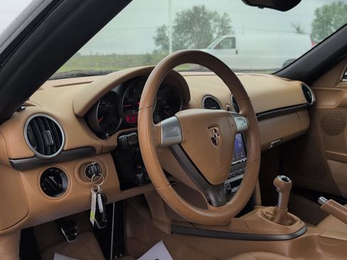 Used 2005 Porsche Boxster RWD image 15
