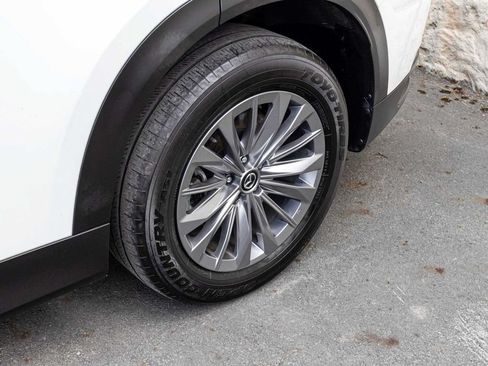 Used 2024 MAZDA CX-90 Plug-In Hybrid w/ Preferred AWD/4WD image 7