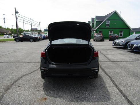 Used 2019 Kia Forte LXS FWD image 7